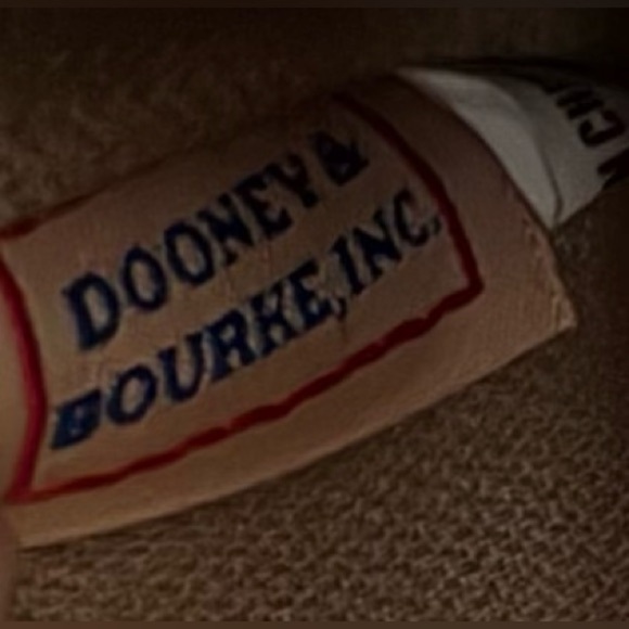 VINTAGE Dooney & Bourke | classic D&B logo wristlet. - Picture 11 of 12